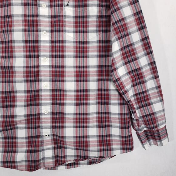 Nautica Shirt  Mens Extra Large Red Plaid Long Sleeve Casual Preppy Button Up - Picture 4 of 10